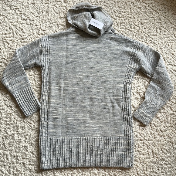 Space Dyed Turtleneck Tunic Sweater - Picture 11 of 15